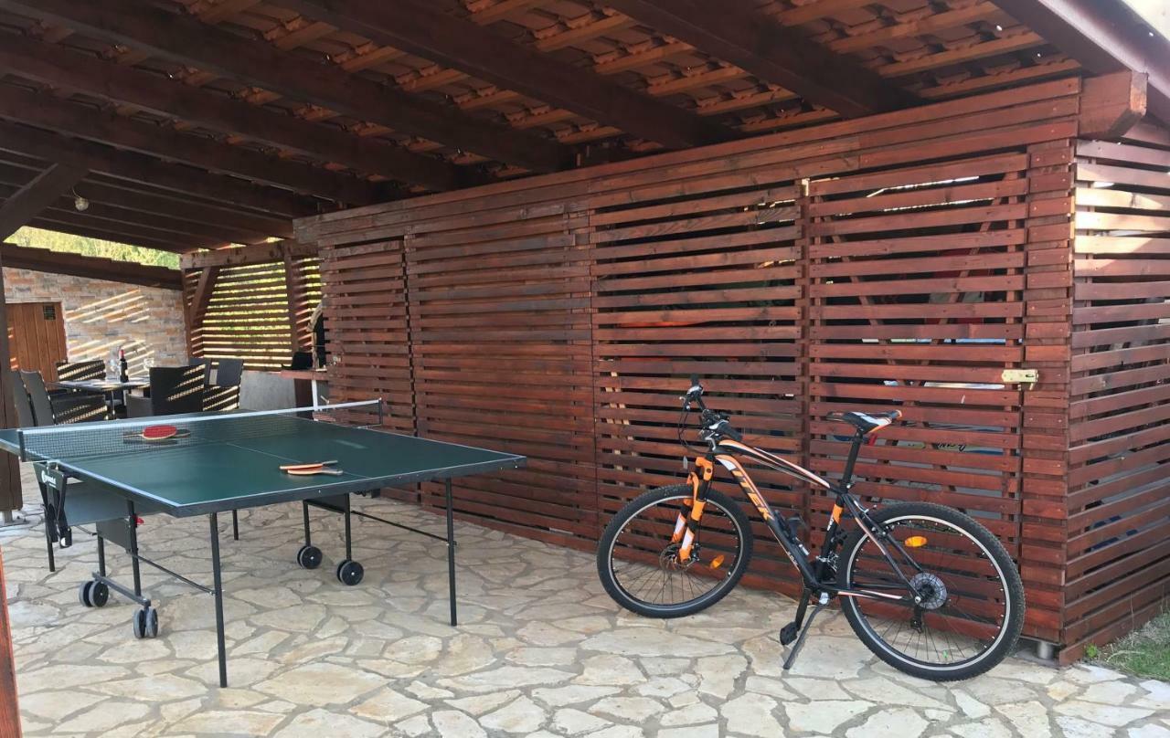 Tar-Vabriga Villa Daisy מראה חיצוני תמונה
